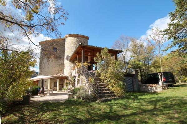 Vente / Maison à Montbrun-les-Bains (26570)