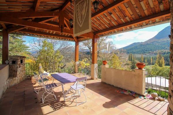 Vente / Maison à Montbrun-les-Bains (26570)