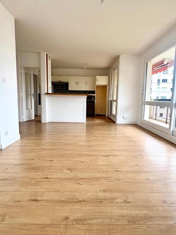 SAPCIEUX T5 DE 115 M² DANS BELLE RESIDENCE SECURISE