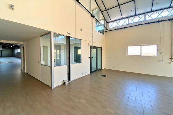 À vendre - Local professionnel 300 m² situé à Barbentane (13570)