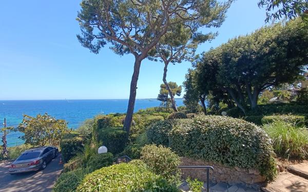 Appartement à vendre    3 pièces • 83 m2 Cannes