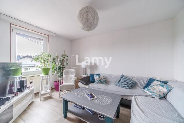 Charme de l’ancien rénové – 4 pièces avec jardin et dépendances