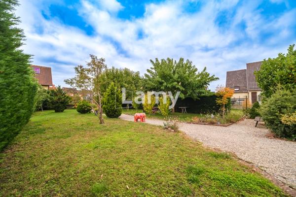 Charme de l’ancien rénové – 4 pièces avec jardin et dépendances