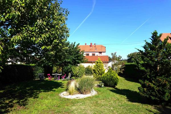 Charme de l’ancien rénové – 4 pièces avec jardin et dépendances