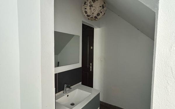 Appartement à louer    2 pièces •  Remire-Montjoly