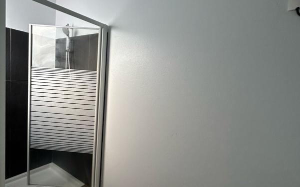 Appartement à louer    2 pièces •  Remire-Montjoly