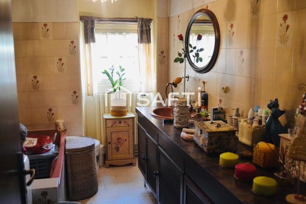 Ensemble immobilier 2 logements sur 1,4 Ha de terrain idéal chevaux