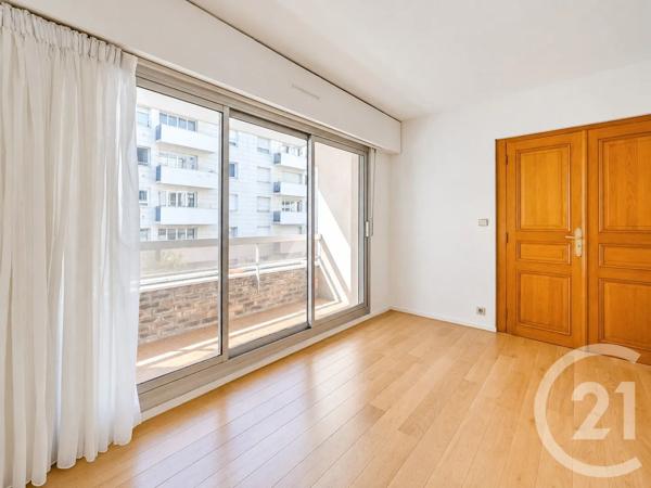 Appartement T4 à vendre  4 pièces - 89,37 m 2   PARIS  - 75015