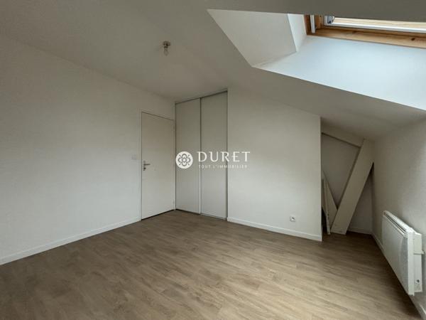 T3 RECENT AU DERNIER ETAGE AVEC BALCON ET 2 PLACES DE STATIONNEMENTS