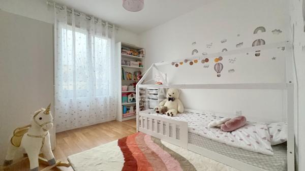 Appartement Corbeil Essonnes 3 pièce(s) 64.62 m2