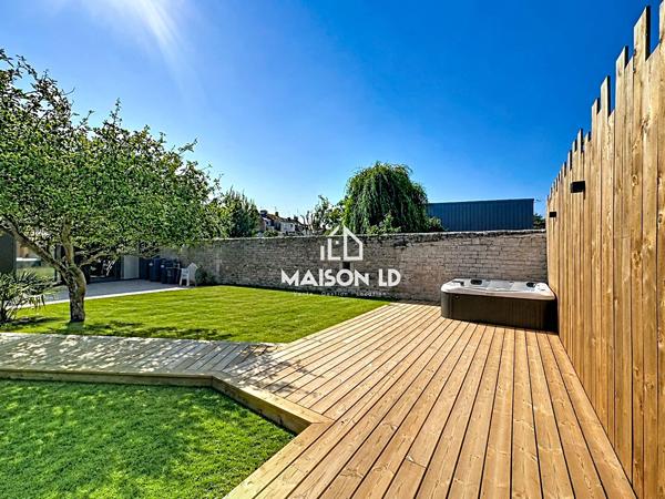 Maison Courseulles Sur Mer 6 pièce(s) 181.78 m2 , Courseulles sur mer