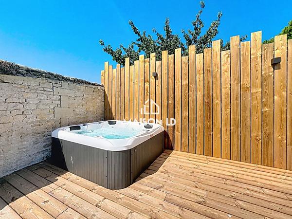Maison Courseulles Sur Mer 6 pièce(s) 181.78 m2 , Courseulles sur mer