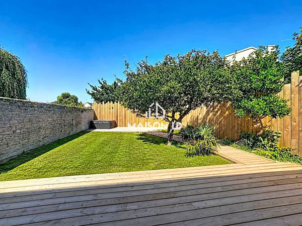 Maison Courseulles Sur Mer 6 pièce(s) 181.78 m2 , Courseulles sur mer