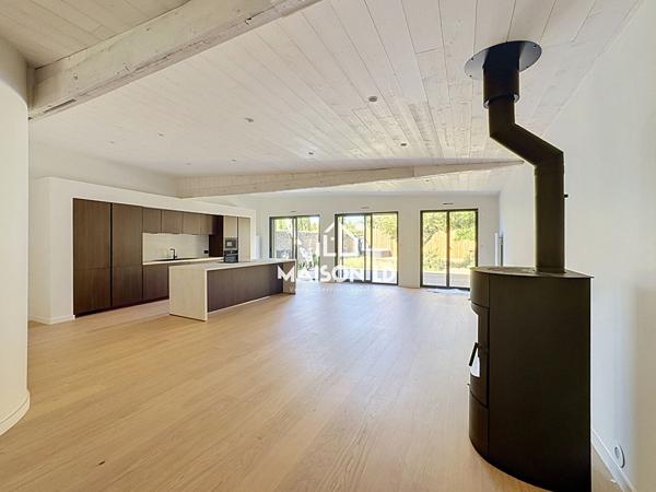 Maison Courseulles Sur Mer 6 pièce(s) 181.78 m2 , Courseulles sur mer