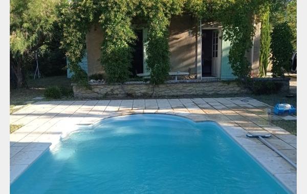 Vente Maison + dépendances à rafraîchir Vacqueyras