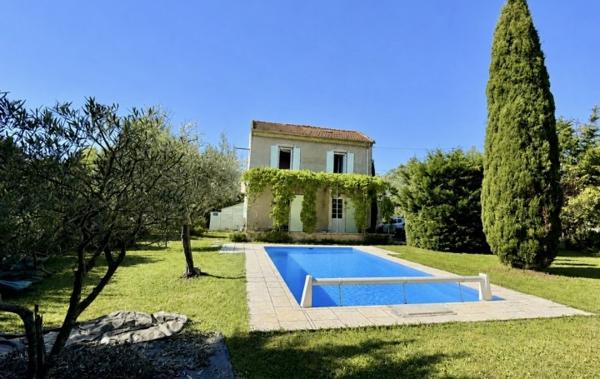 Vente Maison + dépendances à rafraîchir Vacqueyras
