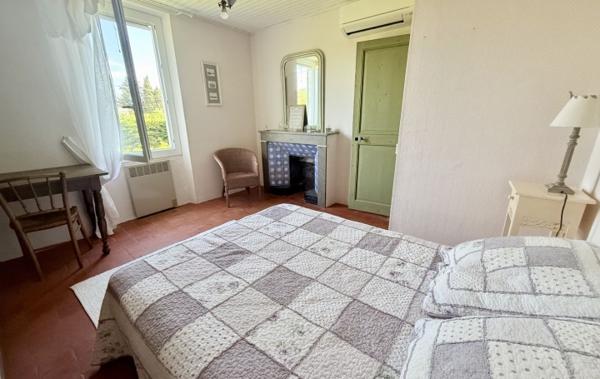 Vente Maison + dépendances à rafraîchir Vacqueyras