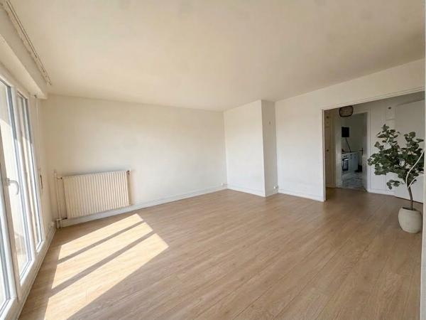Appartement Evry Courcouronnes 3 pièce(s) 65.16 m2