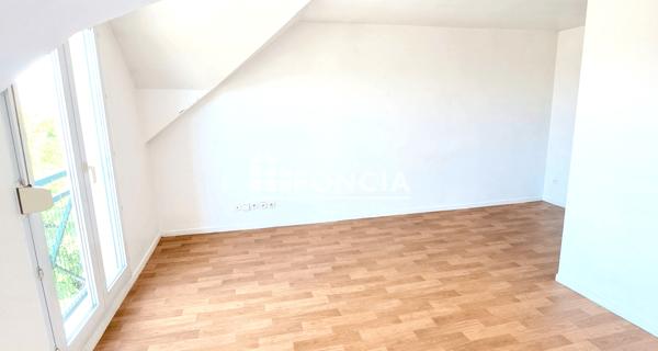 Location Studio 28.15 m² - Verneuil-sur-seine 78480