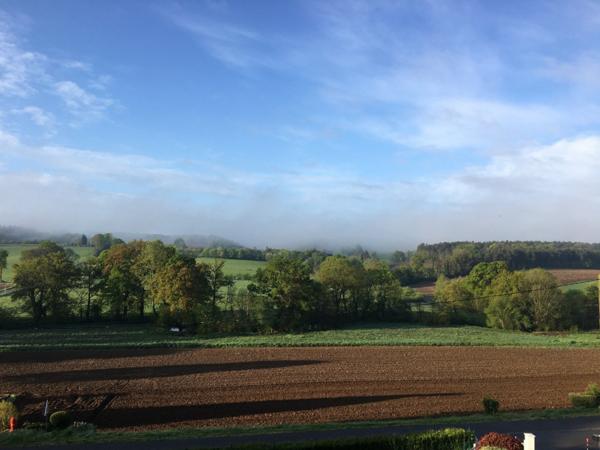 Belle maison familiale avec appartement indépendant et piscine