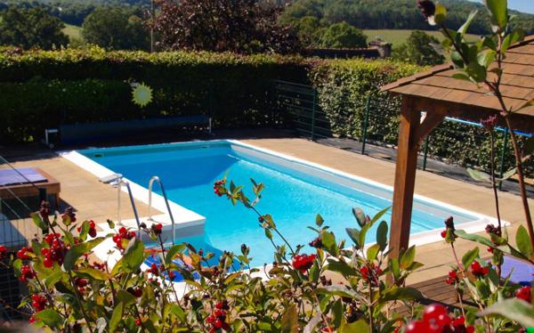 Belle maison familiale avec appartement indépendant et piscine