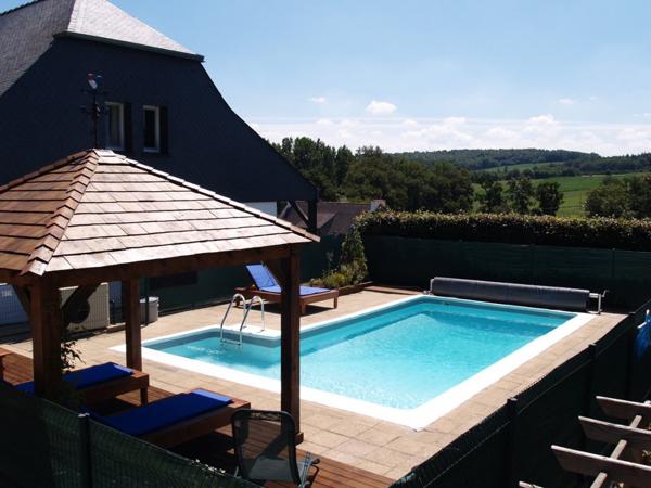 Belle maison familiale avec appartement indépendant et piscine