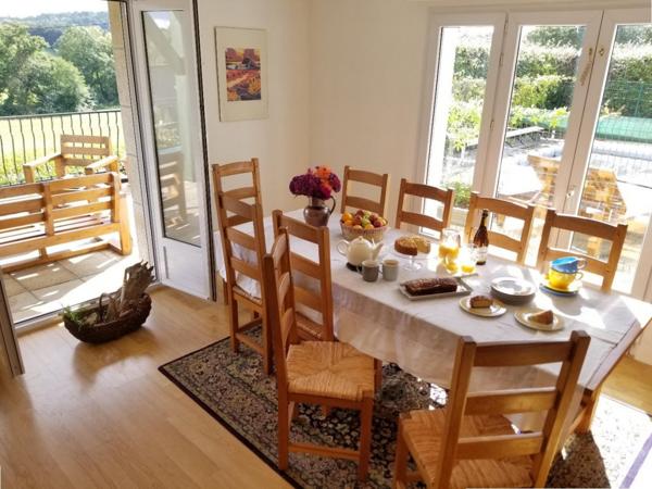 Belle maison familiale avec appartement indépendant et piscine