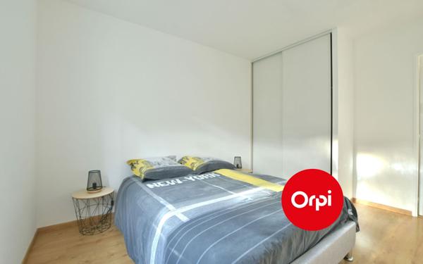 Appartement à louer    2 pièces • 39 m2 Saint-Priest