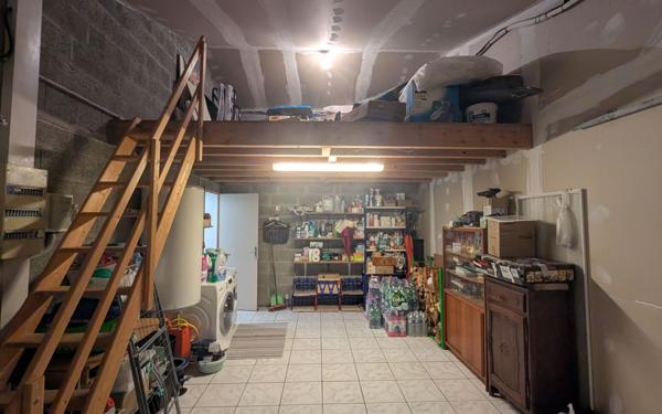 Maison à vendre    3 pièces •  Saint-Vivien