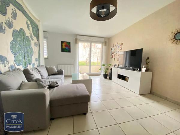 Appartement à louer 2 pièces 48.04m²