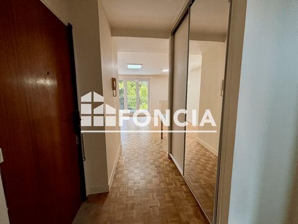Location Appartement 2 pièces 41.7 m² - résidence verney-Voltaire Saint Germain En Laye 78100