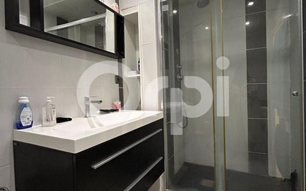 Appartement à vendre    2 pièces • 57 m2 Compiègne