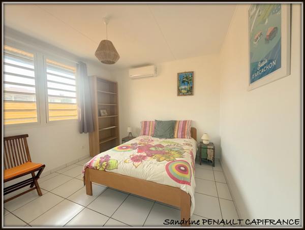 A VENDRE A KOUROU (97310) UNE MAGNIFIQUE VILLA D'ARCHITECTE T5 DE 135 m² - TERRAIN DE 876 m² - AU PRIX DE 486 000 €.