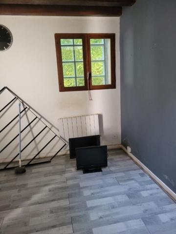 Rare à la vente ? T2 fonctionnel de 39 m² avec jardin et local ? Le Gué-de-Longroi