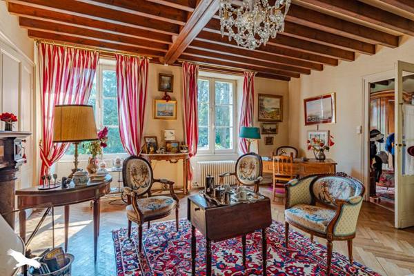 Maison à vendre 878 560 € Floirac 6 p 230 m² DPE D