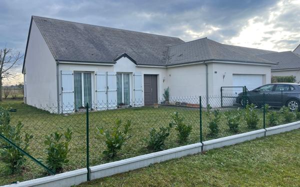 Maison à louer    5 pièces •  Cambes-en-Plaine