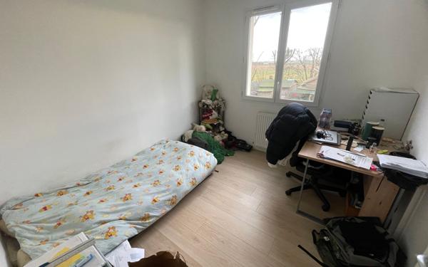 Maison à louer    5 pièces •  Cambes-en-Plaine