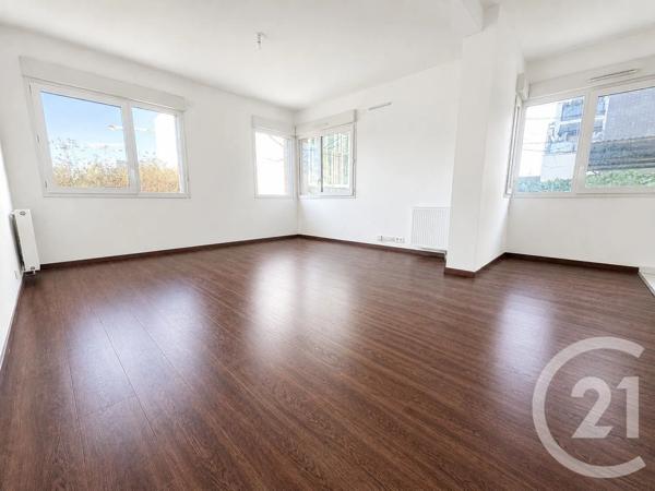 Appartement F3 à vendre  3 pièces - 67,41 m 2   ST DENIS  - 93