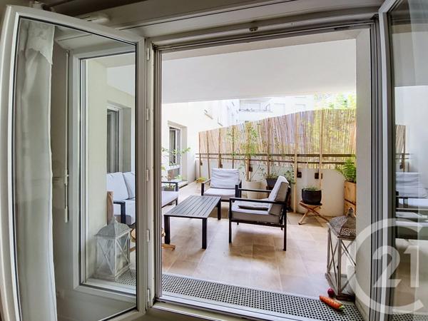 Appartement F3 à vendre  3 pièces - 67,41 m 2   ST DENIS  - 93