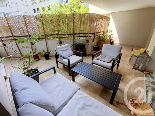Appartement F3 à vendre  3 pièces - 67,41 m 2   ST DENIS  - 93