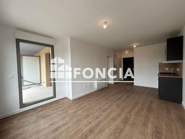 Location Appartement 2 pièces 40.76 m² - 23 rue Soussillon Reims 51100