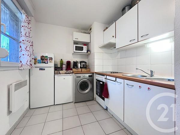 Appartement F3 à vendre  3 pièces - 65,05 m 2   CASTILLON LA BATAILLE  - 33