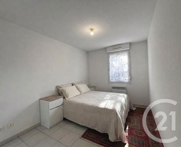 Appartement F3 à vendre  3 pièces - 65,05 m 2   CASTILLON LA BATAILLE  - 33