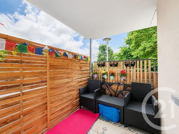 Appartement F3 à vendre  3 pièces - 65,05 m 2   CASTILLON LA BATAILLE  - 33