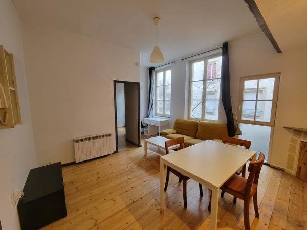 Metz (57000) F2 MEUBLE METZ CENTRE 33M² COTE COUR AU CALME