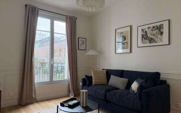 Appartement à vendre    1 pièce • 26,08 m2 Paris 15