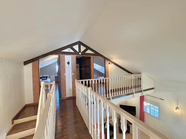 À vendre – Villa T11 d'exception avec piscine, jacuzzi et fort potentiel locatif – Mont-Vert-les-Bas (Saint-Pierre)