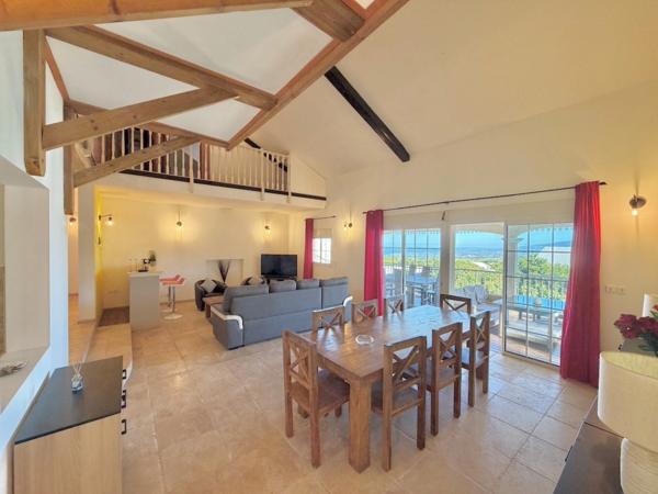 À vendre – Villa T11 d'exception avec piscine, jacuzzi et fort potentiel locatif – Mont-Vert-les-Bas (Saint-Pierre)
