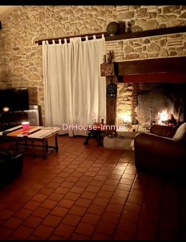 Maison à vendre 14 pièces de 218 m²