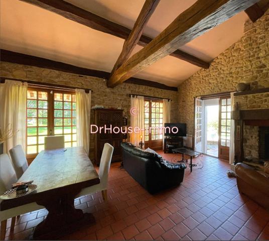 Maison à vendre 14 pièces de 218 m²